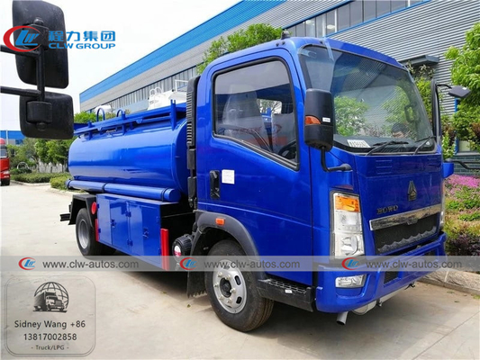 5cbm RHD Howo 4x2 Fuel Oil Delivery Truck For Diesel Refueling